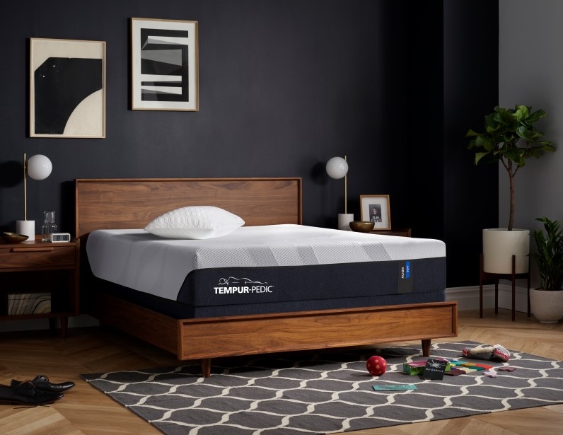 How to Properly Make a Bed in 6 Steps