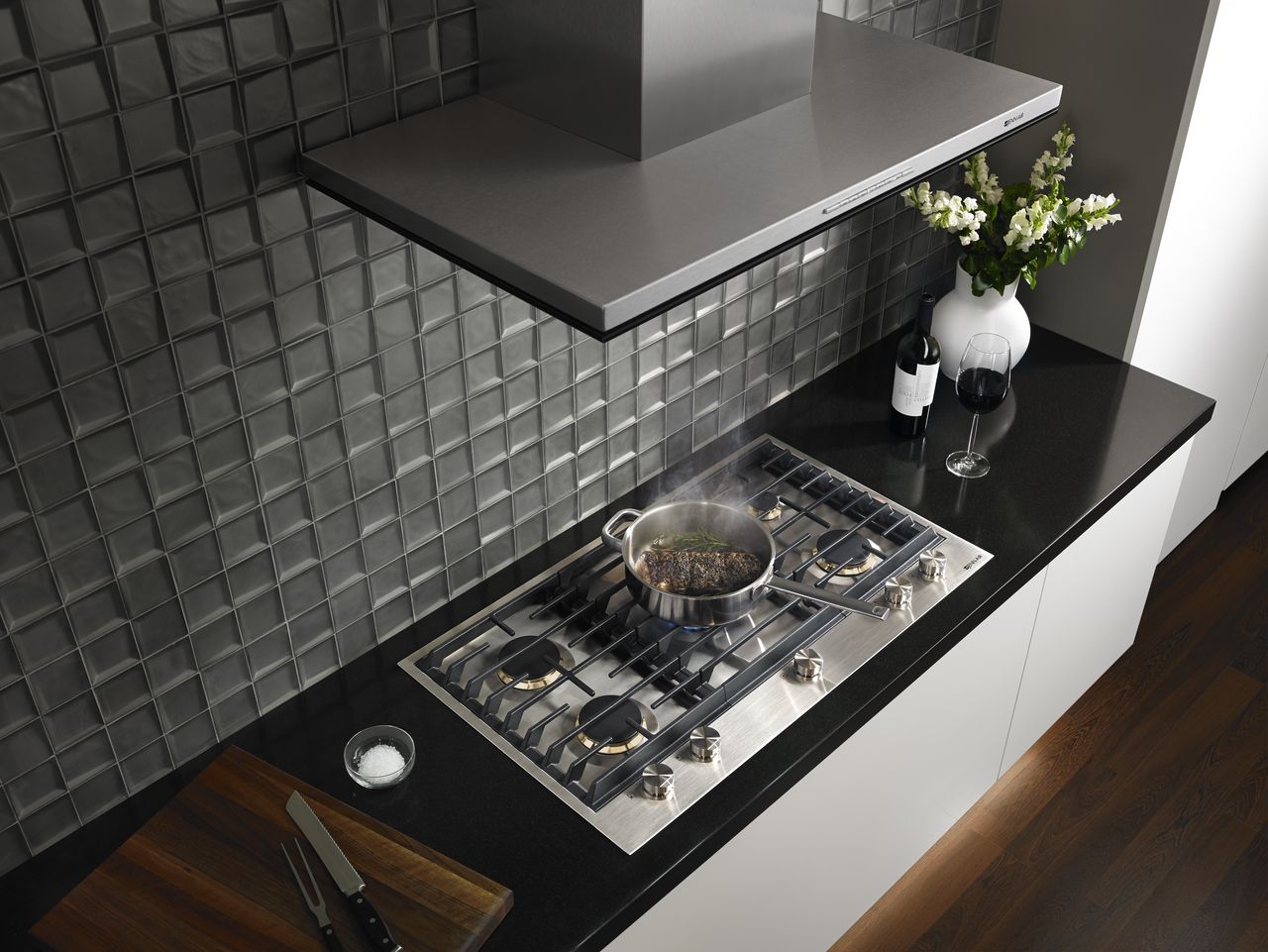 Why a Whirlpool Vent Hood is Needed in Your Kitchen
