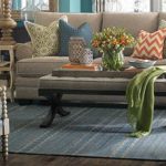accent chair 28