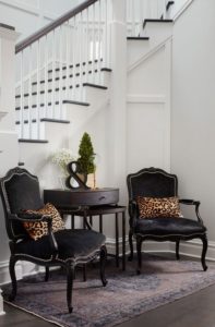 accent chairs