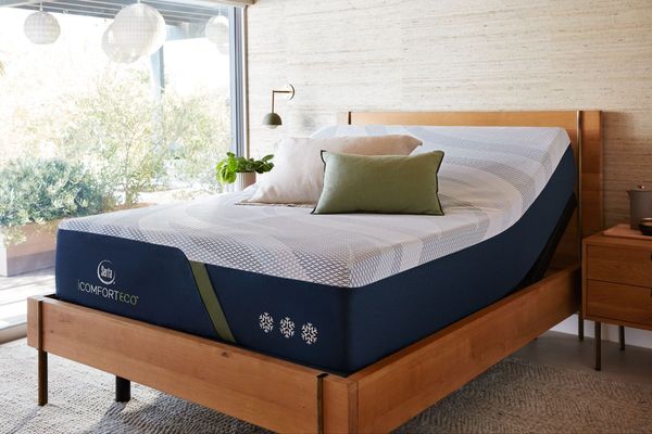 Serta iComfort ECO 15" Foam Medium Tight Top Queen Mattress
