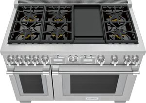 Thermador gas range with griddle
