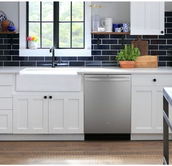 Quiet Sliver Dishwasher