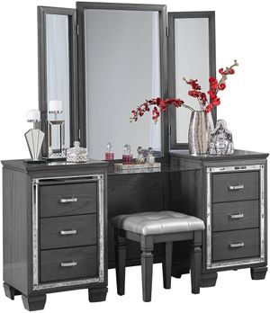 Homelegance® Allura 2-Piece Vanity Set