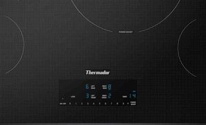 top view of a Thermador® Masterpiece® 30" Silver Mirrored Induction Cooktop