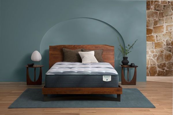 Beautyrest Harmony Lux Coral Island 13.75" Pocketed Coil Medium Tight Top Queen Mattress