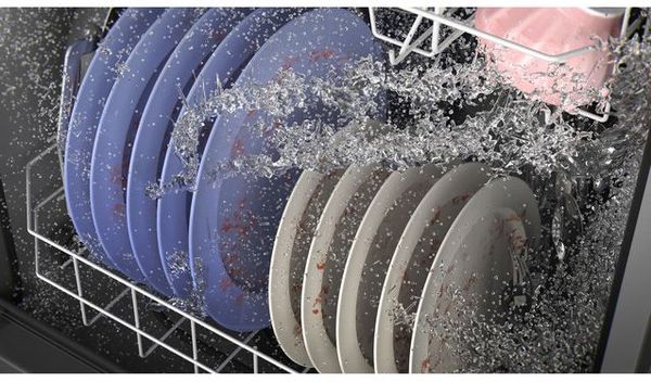 GE 24" Fingerprint Resistant Stainless Steel Built In Dishwasher Cleaning Dishes