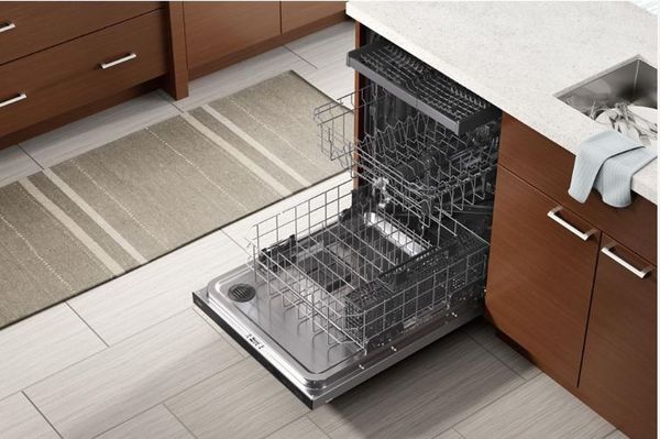 Whirlpool 24" Fingerprint Resistant Stainless Steel Built In Dishwasher