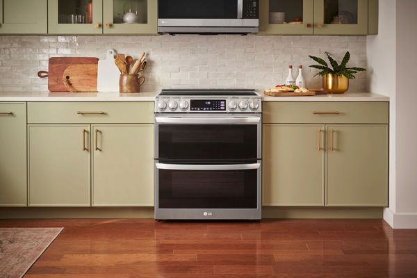 LG Stainless Steel Slide In Electric Range LG 30" PrintProof Stainless Steel Slide In Electric Range