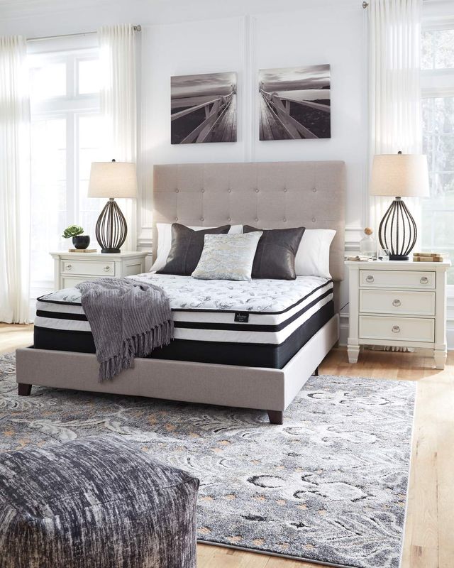 Sierra Sleep® by Ashley® Chime 8" Hybrid Firm Queen Mattress in a Box