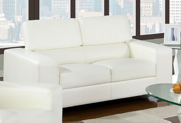 Furniture of America® Makri Love Seat