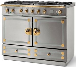 La Cornue's CornuFe 110 43" Stainless Steel Free Standing Dual Range